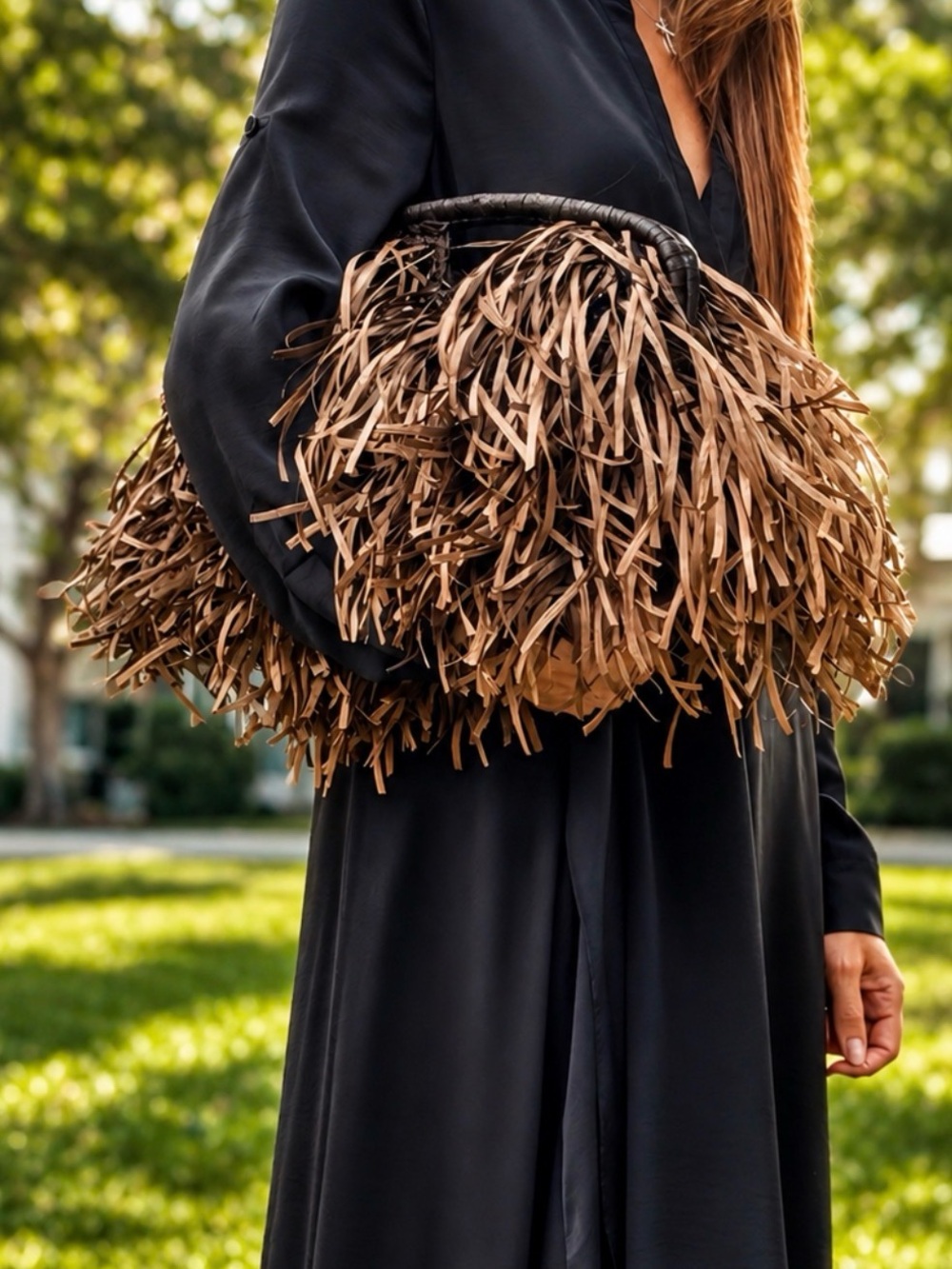Brown Fringe Raffia Tote Bag - Handmade - Picture 3 of 6